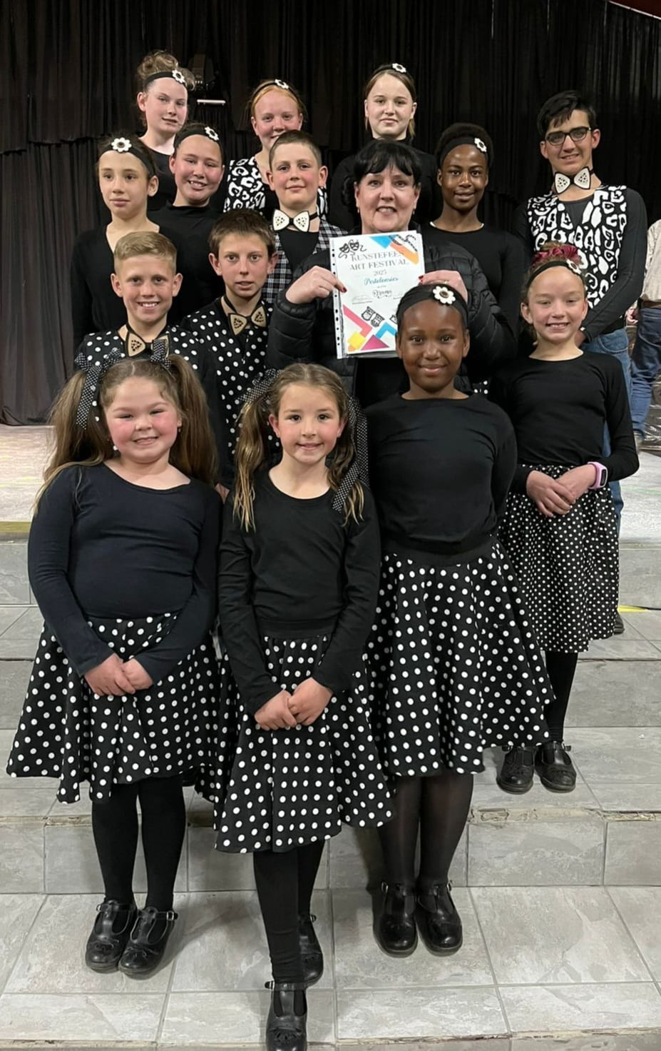 Laerskool Eloff revue optrede
